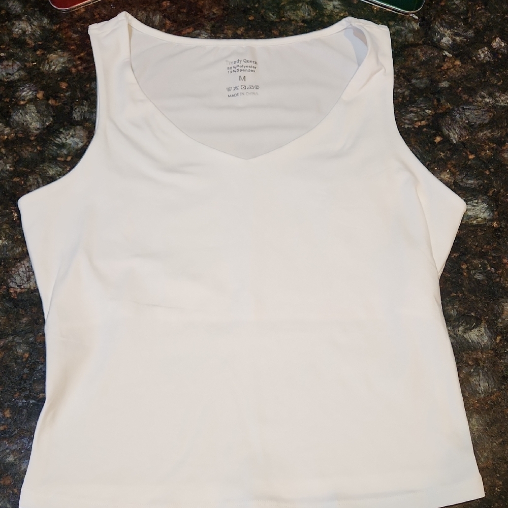 Elegant White V-Neck Tank Top Size M